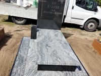 Nagrobek granitowy pojedyńczy