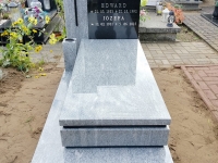 Nagrobek granitowy pojedyńczy