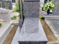 Nagrobek granitowy pojedyńczy