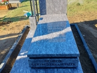 Nagrobek granitowy pojedyńczy