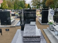 Nagrobek granitowy pojedynczy